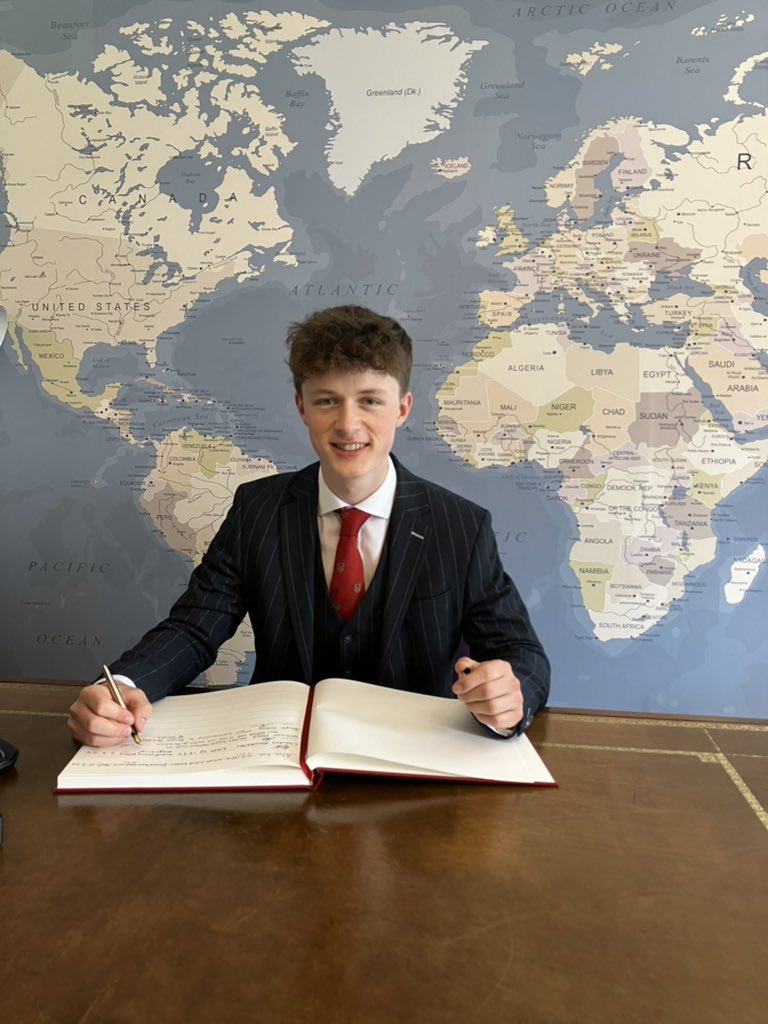 LboroHead's tweet photo. Finished with a super Leavers Service, all boys and parents enjoyed the momentum and the significance of the occasion. Good luck our boys.
Three Y13 came to sign book of excellence: Will for cricket, Charles for History, Joseph for music https://t.co/2NHPHxjLmq