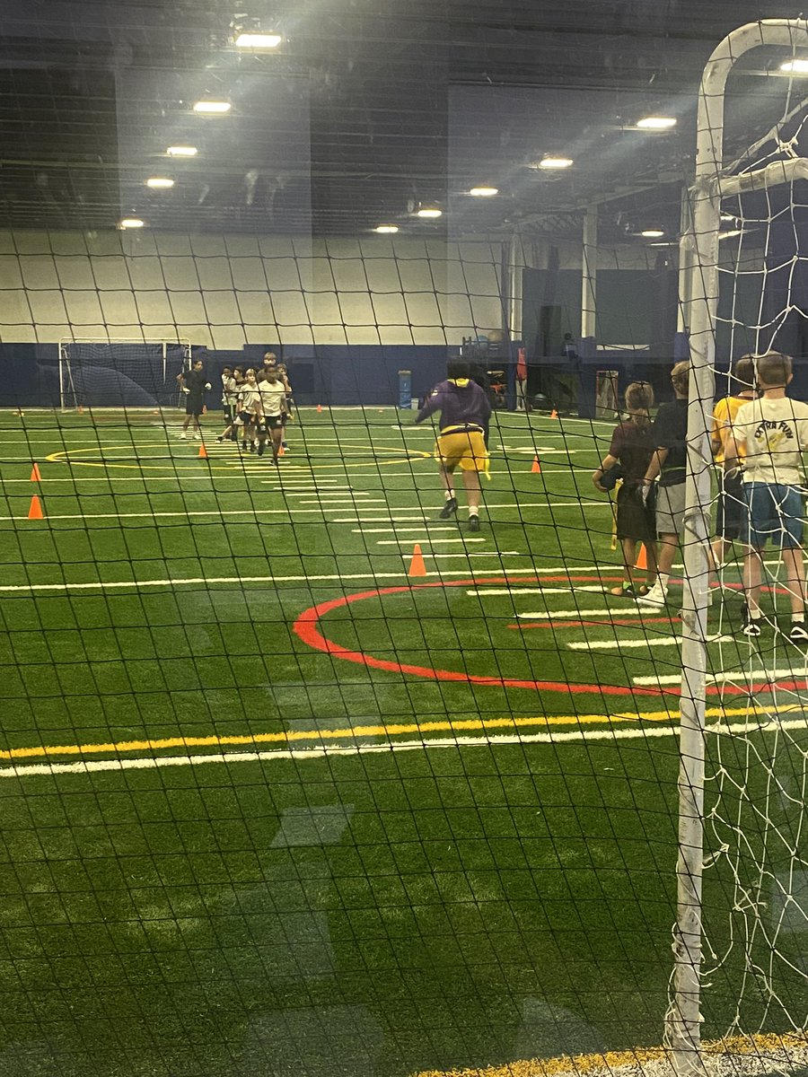 bjizzle56's tweet photo. Great competition and competing going on at M3 Performance... Maximus had fun competing!!! #M3Performance @johnson_rpawliw https://t.co/bql0nZdG9u