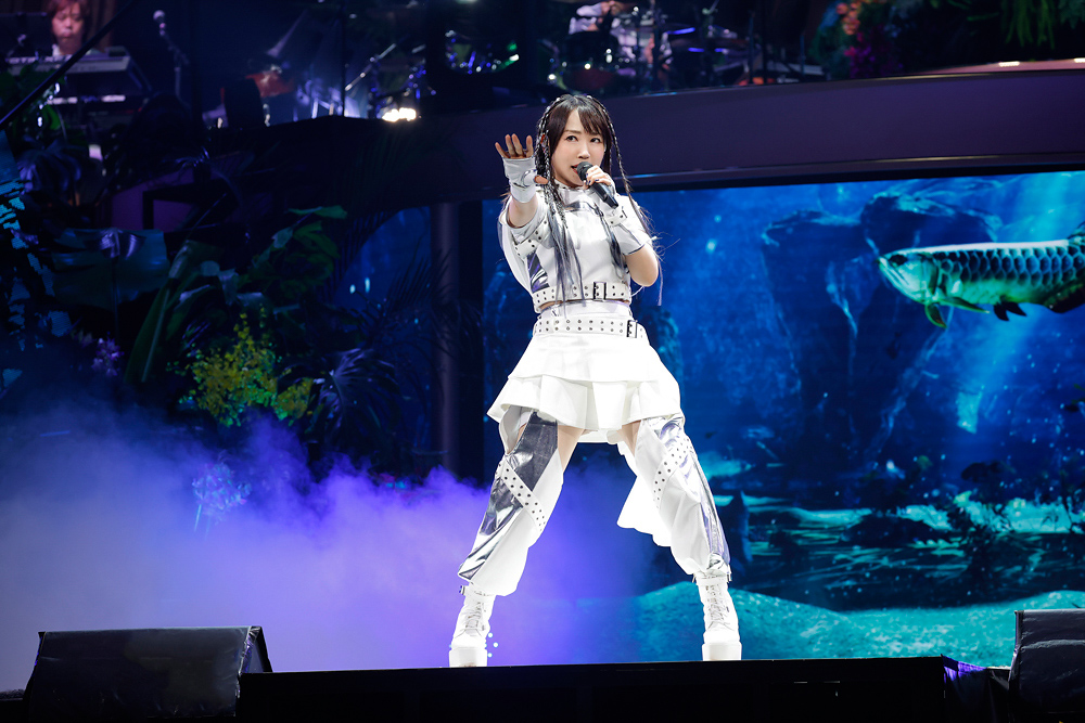 Anime_Voice's tweet photo. #水樹奈々 アリーナツアー
「NANA MIZUKI LIVE JUNGLE 2024」
ファイナル・Kアリーナ横浜公演レポート公開
https://t.co/3g4xLxE6iA

本公演の模様は2024年10月にANIMAXにてテレビ初放送。
それに先駆け2024年9月には同チャンネルで
「NANA MIZUKI LIVE HOME2022」を放送 https://t.co/p2wE4WHxIx