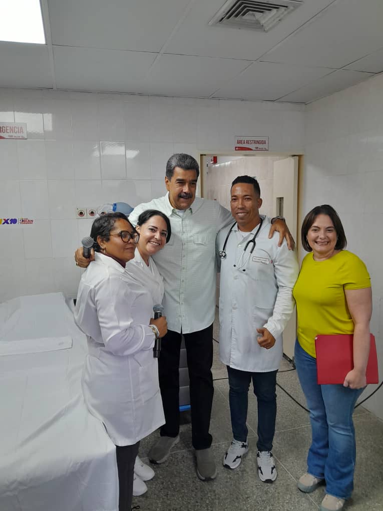 Inauguración del (CDI) Parque Galinde La Urbina, estado Miranda, con la presencia del Presidente de la Republica Bolivariana de Venezuela Nicolás Maduro Moros. Dónde no existen las fronteras, donde seguimos mano a mano apoyando a nuestros hermanos venezolanos. #CubaPorLaVida