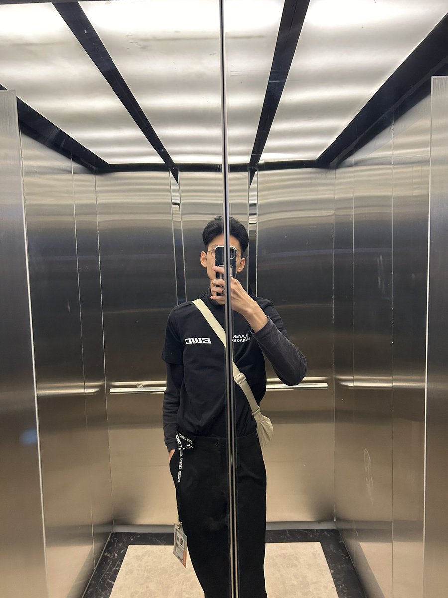 mike 🤧 tweet media