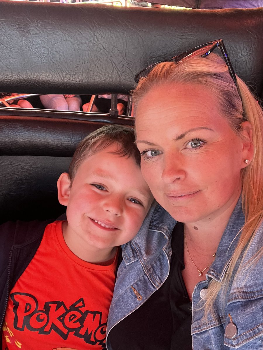MrsDyer85's tweet photo. The long awaited annual leave has started and it feels so good. 🥰 https://t.co/LK4afJhRQV