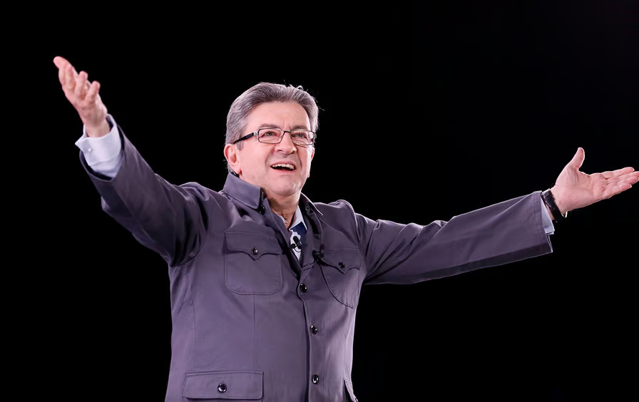 Darkain__'s tweet photo. Gana en Francia el Nuevo Frente Popular liderado por Mélenchon.

🧵En los primeros 15 días quiere hacer:
-Bloqueo de precios bienes esenciales en alimentos, energías y combustibles, reforzar la calidad precio de productos del exterior. https://t.co/a6GF1YW0gS