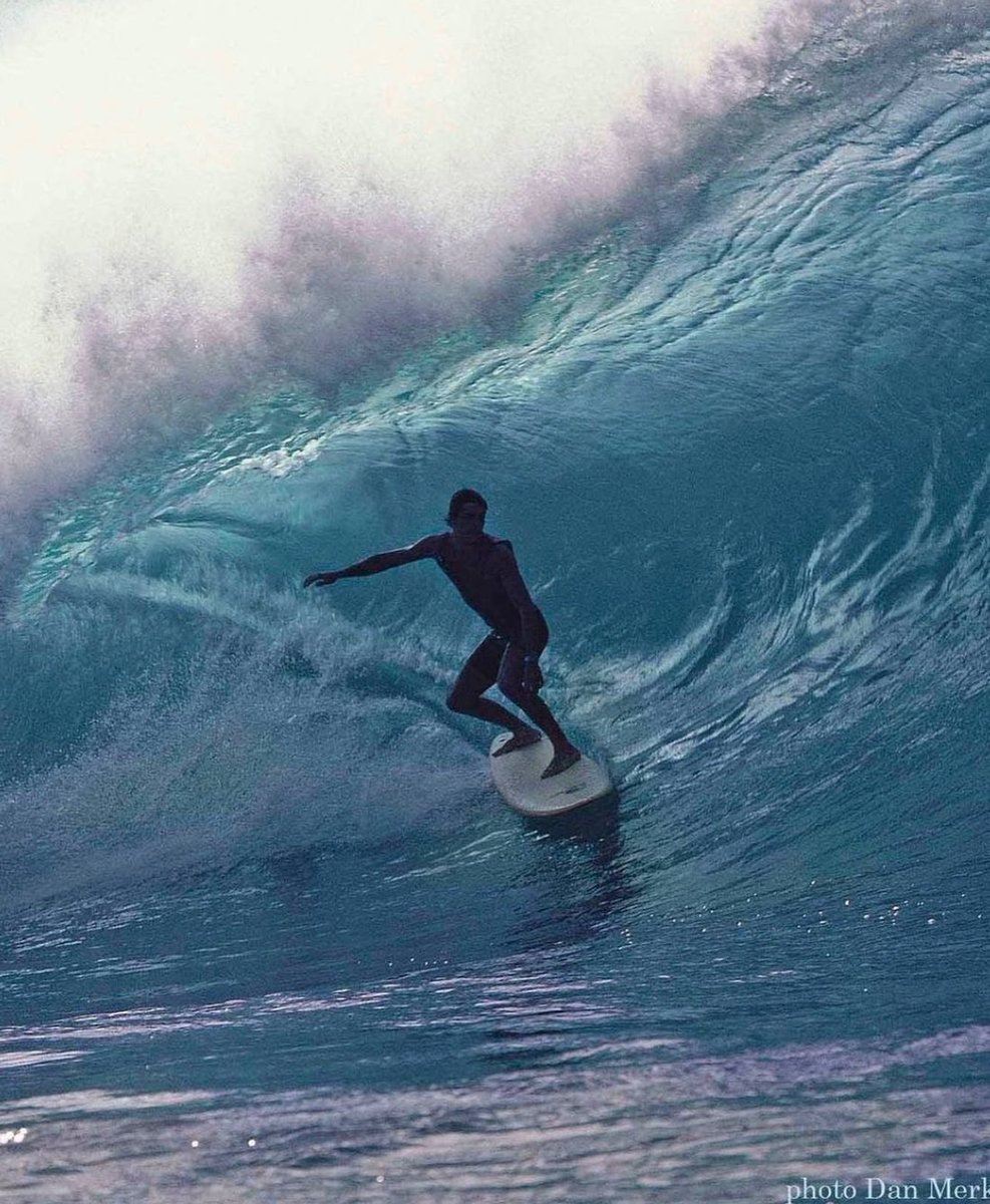 LatinxAdolf's tweet image. I LOVE SURFING AND THE BEACH