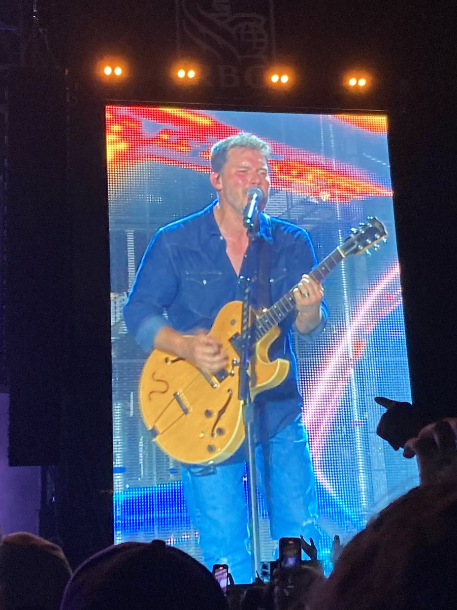 Adventure_Gauss's tweet photo. Had such a fun time at Bluesfest on Friday! Nickelback put on an amazing concert! bluesfest @Nickelback #bluesfest #nickelback #lookAtThisPhotograph #music #concert #bluesfest2024 #ottawabluesfest https://t.co/ipKBcFocJv