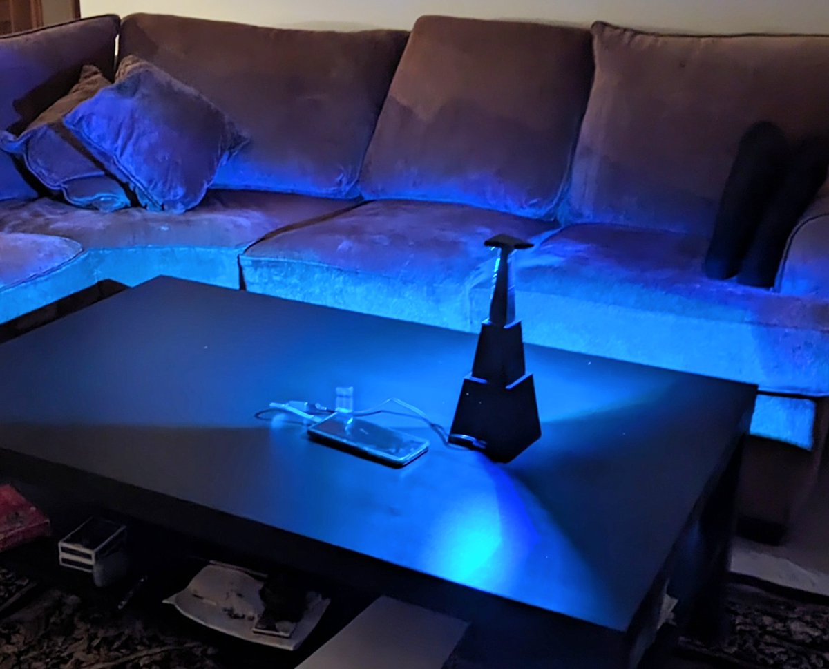 hyperstarter's tweet photo. Around Earth's SIMPL lamp breaks traditional design https://t.co/E6oJgv819C USB-powered, energy-efficient, and tool-free assembly. Support us on Kickstarter. From aerospace engineering to ambient lighting #tablelamp #lampdesign https://t.co/BT2T7XOLqO