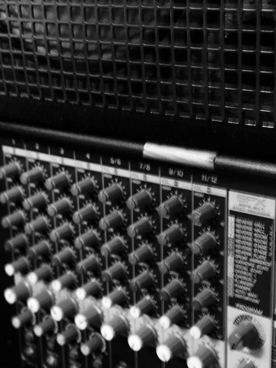EVOLVEdie's tweet photo. This may look like pure tech, but music, the soul of what this soundsystem carries is a bridge between us and nature.

A little reminder that technology, born from human hands, can be a powerful tool to connect us to something deeper. ️ https://t.co/HCTmilYYI3