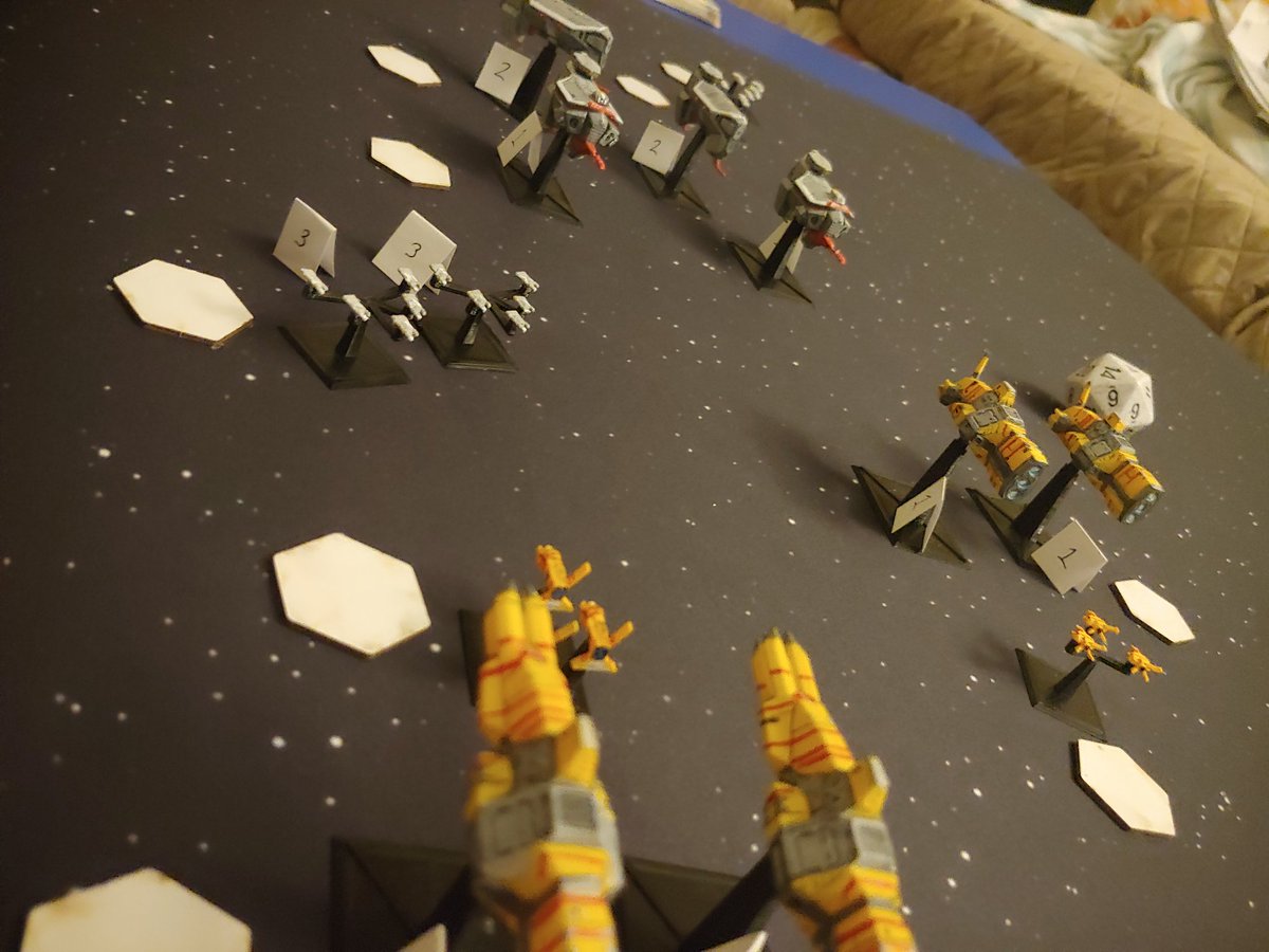 Norsehound's tweet image. Now I'm going to make a post with a compelling case of why whoever has the #Homeworld license now must find a way to give us ship miniatures.

These are all mine.