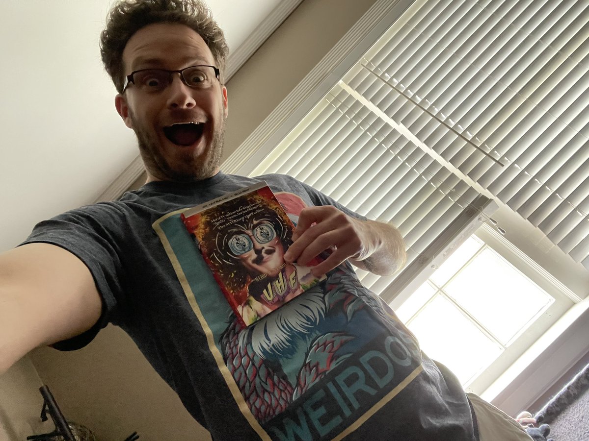 spejampar's tweet image. This #weirdo like #weird things. 
Like UHF from @alyankovic!
It had arrived! 
Next up, #spatulas! 

Also, #SamEagle is on my new, awesome shirt. 

@TheMuppets #weirdal #weirdalyankovic