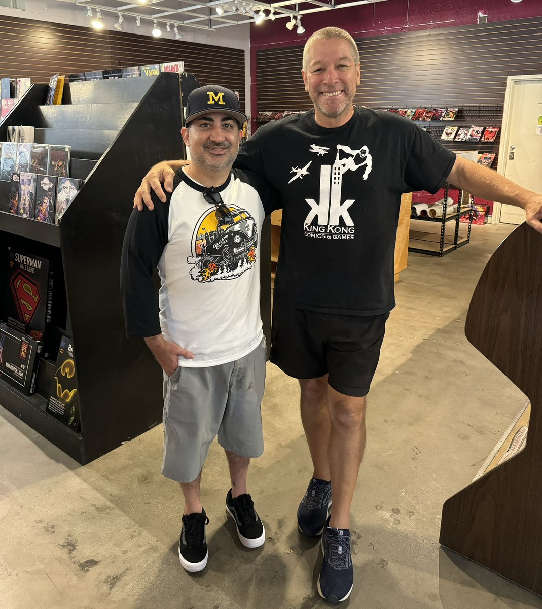 omorales81's tweet image. Many thanks to collaborators and business partners like Josh Martinez (AroFilm) and Kerry Karter (King Kong Comics, Dublin CA) for professional execution and timely follow through! #MakingComics #MakingMoves #Partnerships #VideoProduction #LocalComicShop #SmallBusiness
