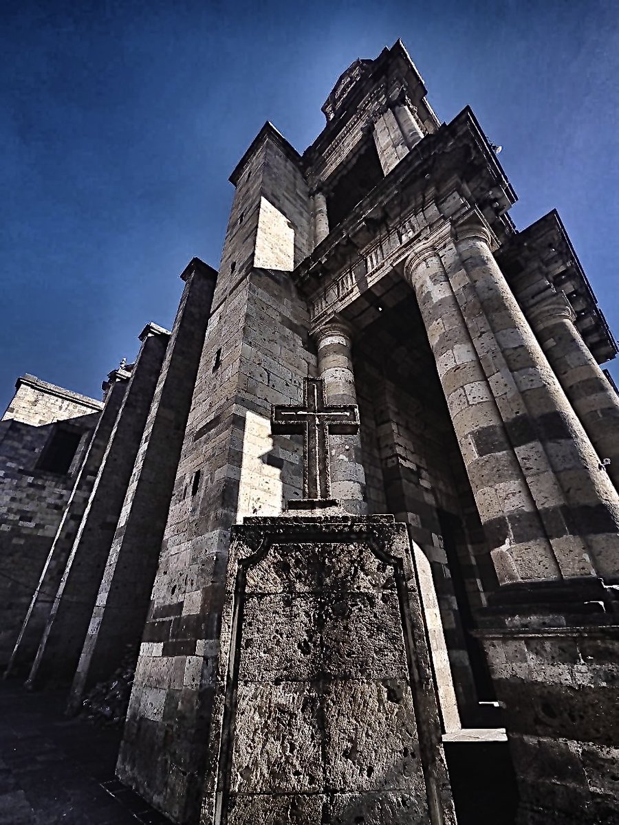 CamaraPersp's tweet image. “La escuela ha de edificar en el espíritu del escolar, sobre cimientos de verdad y sobre bases de bien, la columna de toda sociedad, el individuo.” #EMdH
📍Santuario de José de Gracia, Guadalajara, Jalisco. 
#Photography #art #religión  #Guadalajara #Jalisco