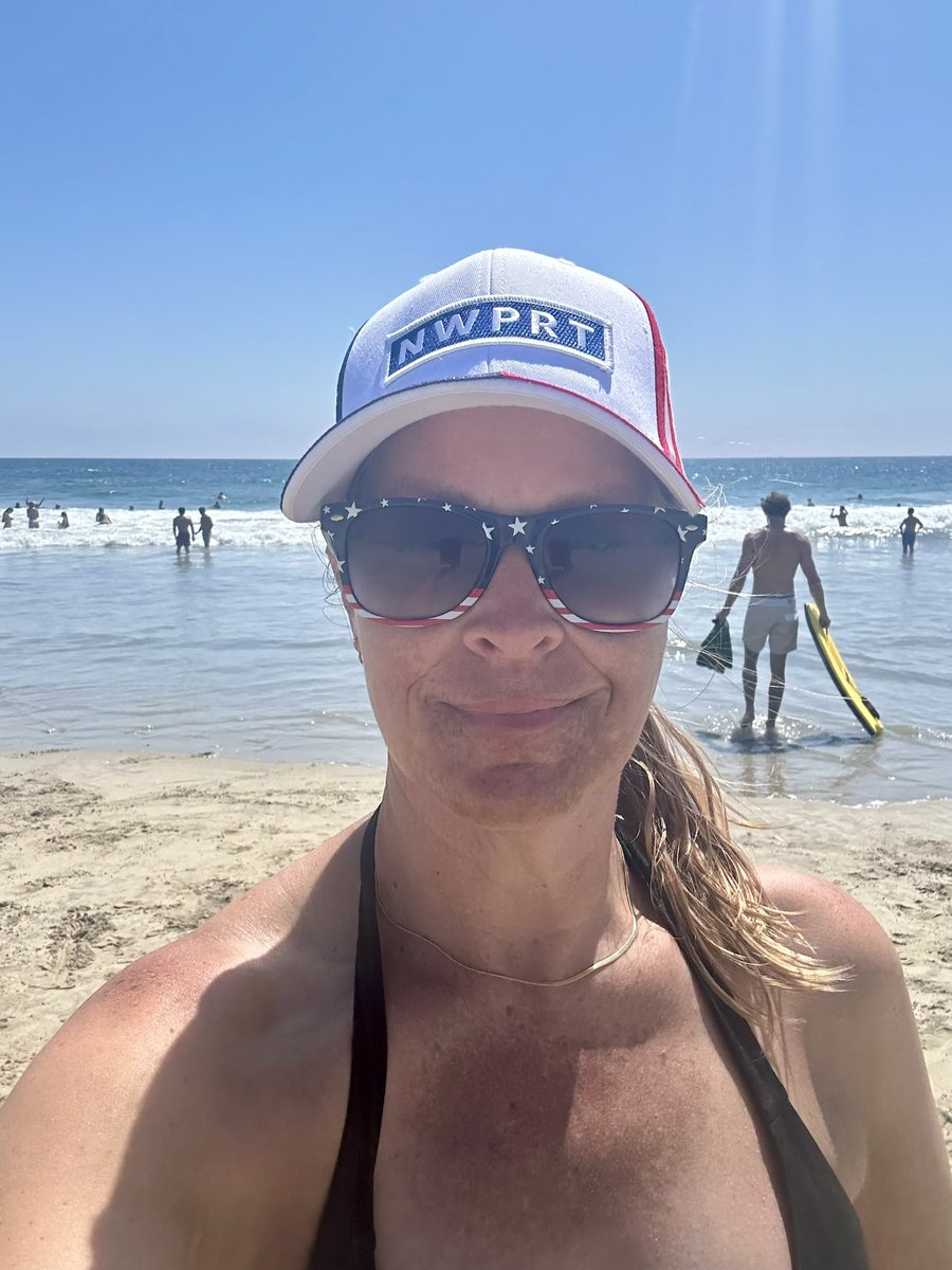 AZSarkissian's tweet photo. Missing the beach already and Im not even home yet! https://t.co/D7vyBDRV8b