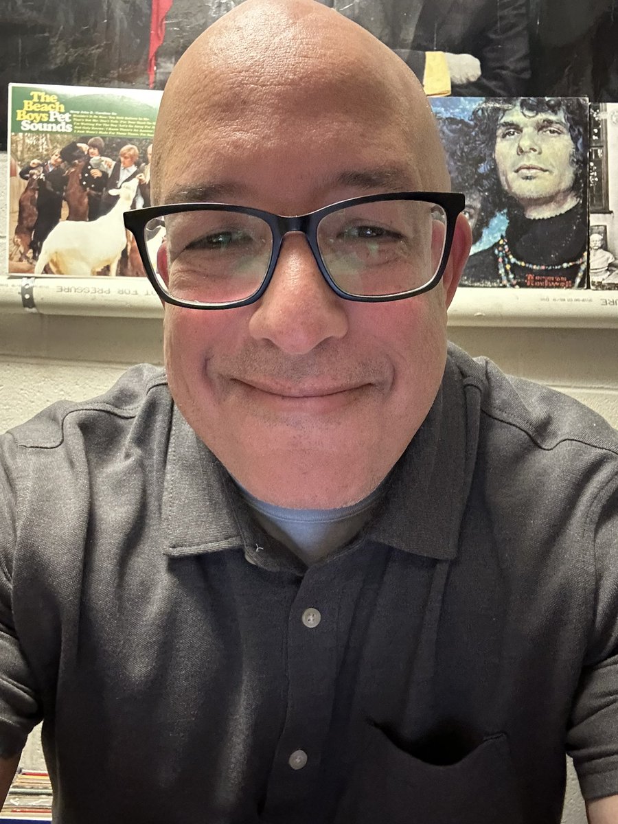 KathrynM101's tweet photo. Beardless and whiskerless for the first time in many years. Workout momentum is paying off. #ThisIs54 #fitleaders @fit_leaders https://t.co/JBz9aMxM2y