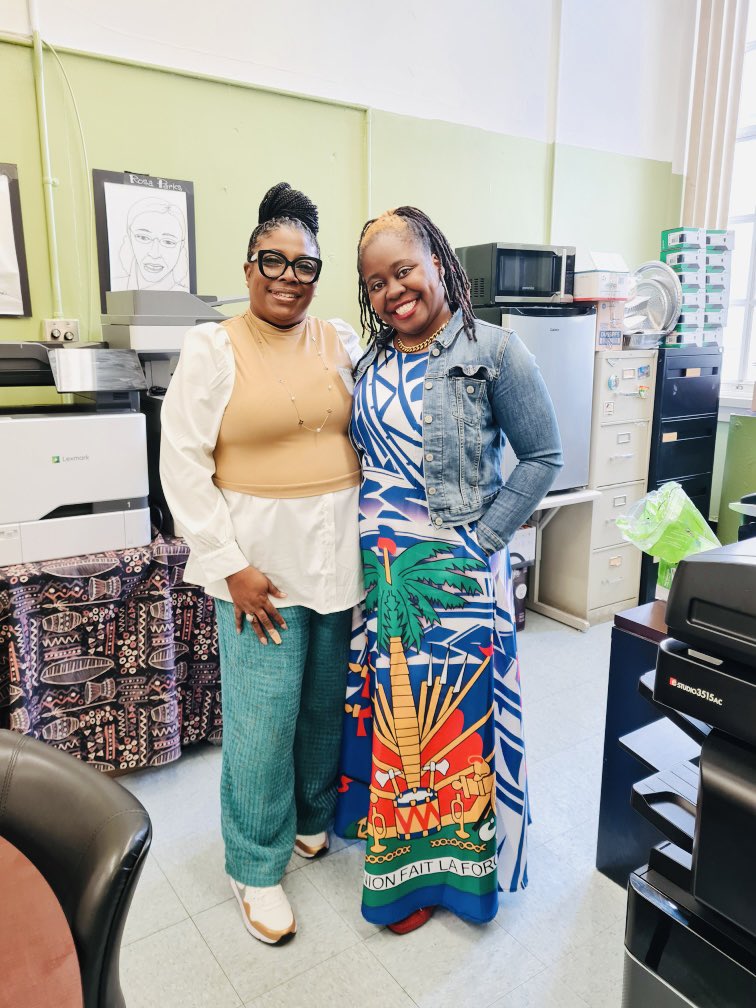 (Late Post) The newest addition to the intern program at PS150.  As a leader, it is important that you grow leadership in your school community. We welcome Ms. Marcellus to the team.  Leap Program loading!