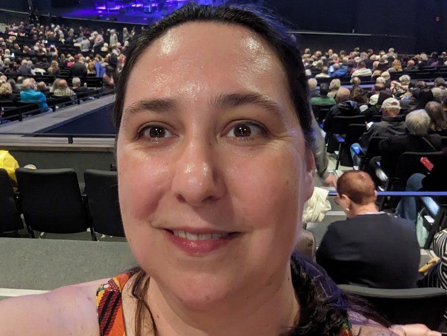 ReneeGendron's tweet photo. All right... here's my introduction My name is Renée Gendron. I'm a multi-genre #romance author who writes strong heroines, and noble heroes. I love playing with tropes, turning them on their heads, and build rich worlds. 
#writingcommunity #romanceauthor https://t.co/9OFhgAwZDv