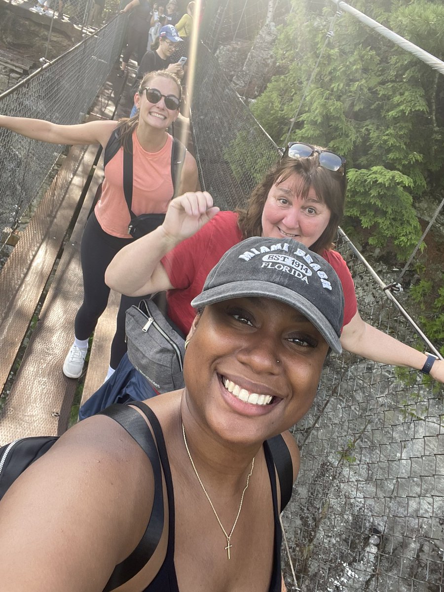 Holmes_M27's tweet photo. Absolument magnifique au canyon Sainte-Anne🥾☀️ #OMLTAPAQ24 https://t.co/20POZT7l2J