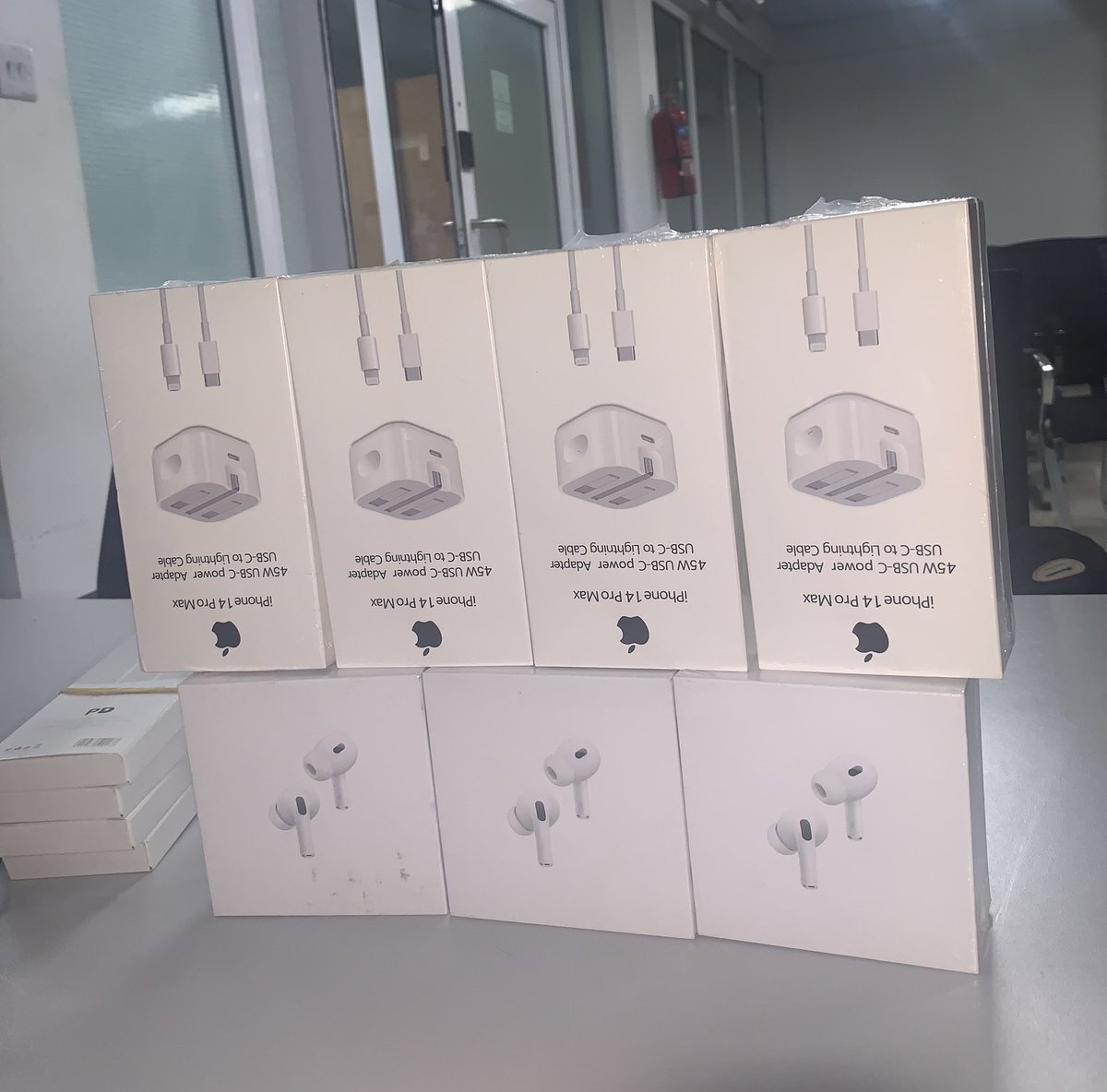 Minowking tweet media