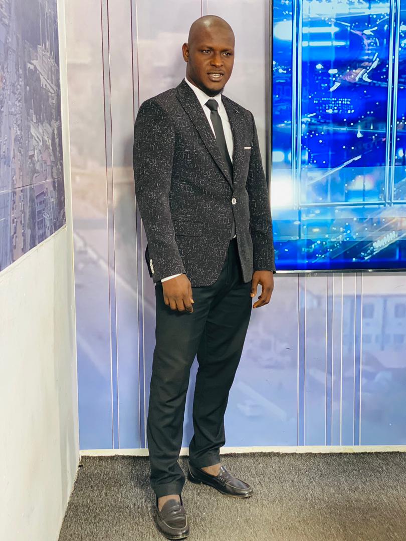 Passion📺🎥🎤📷. Plus d'un mois sans exercer. Mais inch Allah ☝️ on reviendra encore plus motivé et déterminé à vous servir.
<a href="/Damaropremier5/">Mohamed D. CAMARA</a> <a href="/BOULLERE997/">Mamoudou Boulléré DIALLO</a> <a href="/LamineGuirassy/">LAMINE GUIRASSY</a> <a href="/JacqLewa/">Jacques Lewa</a> <a href="/Alaidhyso/">Alaidhy Sow</a> <a href="/FacelyKonate1/">Facely Konaté</a>