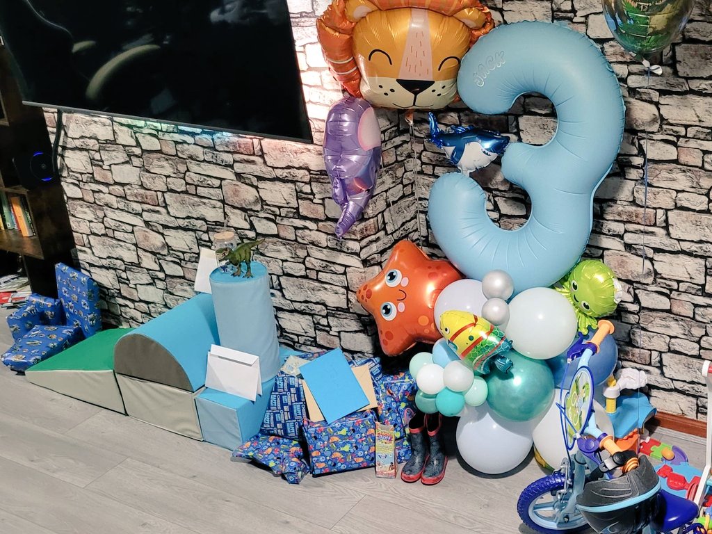 All set for Jack's 3rd birthday tomorrow 😍