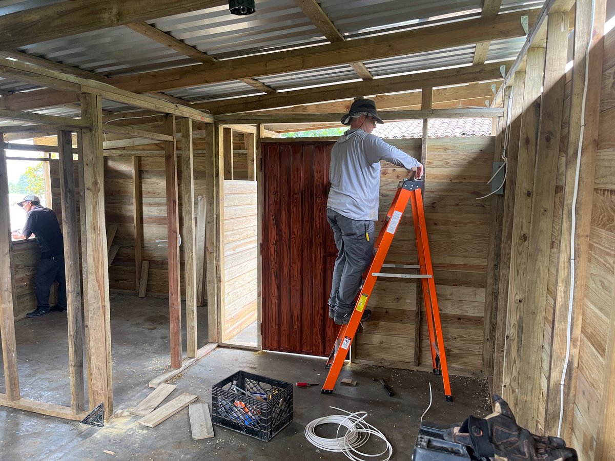 BullKlever's tweet photo. Had a great week building a house in Marcala Honduras this past week for a family who had no home of their own.  It is a great way to show the reality of God’s love  for them in a tangible way.  Thanks @Buster_86 @CasasporCristo and @gatewaystl https://t.co/aL3lK6km9z