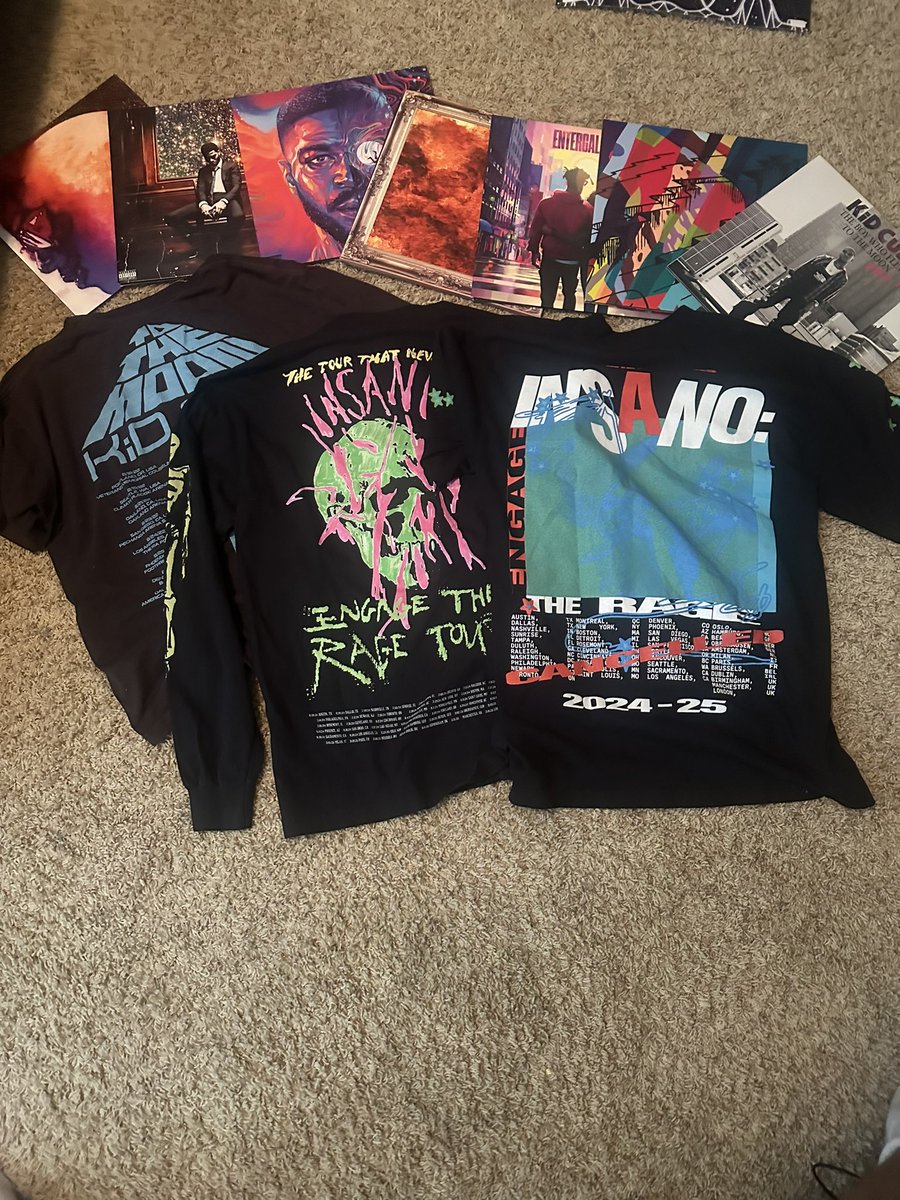 lucio_trace's tweet photo. Merch Just got here. Looks astonishing thanks @KiDCuDi Adding it to the memorabilia. Glad to see your recovery is going well can’t wait to go see you sometime again on tour ‼️❤️✌🏾 https://t.co/L6FSabbL8b
