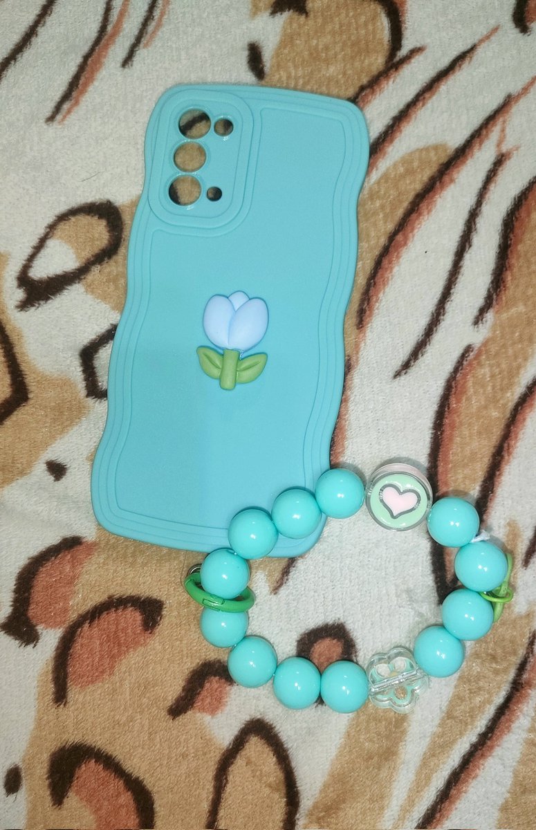This case screams #pearlaqua 💎

#5hawolModeOn 
#SHINee 
#Shawol 
#ONEW 
#jinggu