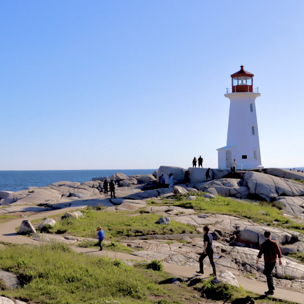 hatsukimatsui's tweet photo. カナダ東部におりましたよ〜
大好きになったからまた行きたいな。
#Lunenburg #PrinceEdwardIsland https://t.co/9wsw7XQee8