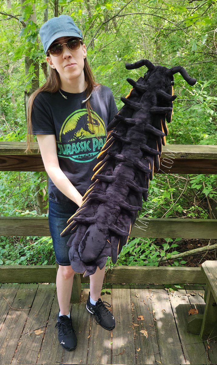 kaylaskritterz tweet media