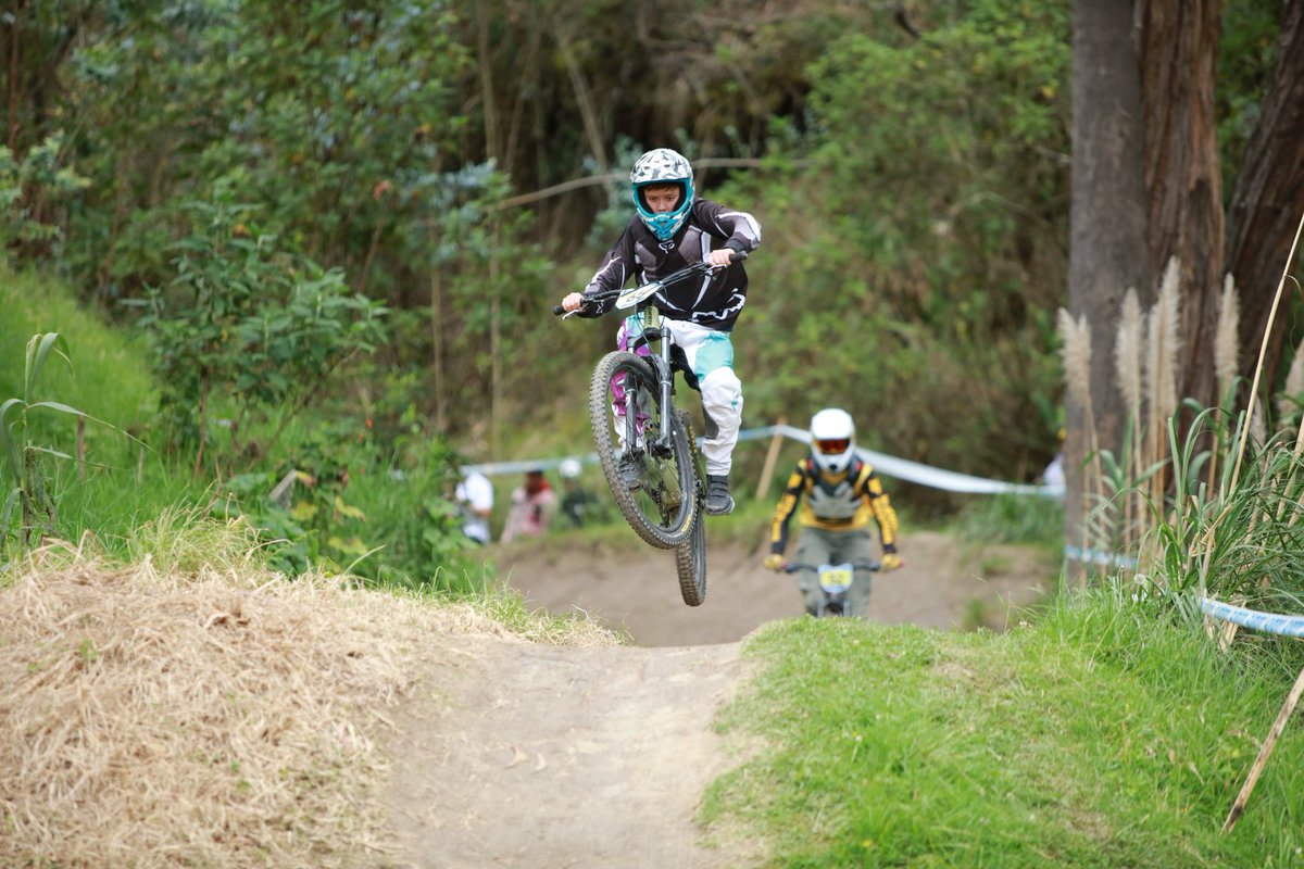 jotalloretv's tweet photo. El #OpenShimano en #Turi ha sido un éxito 🤩. Feliz de haber formado parte de esa jornada tal bacán.
Nosotros como @AzuayPrefectura aportamos con la adecuación de la pista, pero esto fue el resultado de muchas manos aportando para que este evento internacional, fuera llevado a cabo aquí, en #Cuenca.
¡Felicidades a todos! 🚴♂️🚴♀️🚵♀️🚵♂️
#TransformandoAzuay
#AzuayEsElDestino
