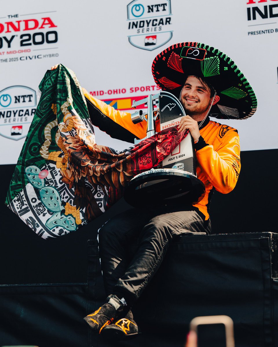 escuderiatelmex's tweet photo. ¡Triunfo mexicano en @IndyCar, felicidades @PatricioOWard! 🇲🇽🏁 https://t.co/G6FusTygKX