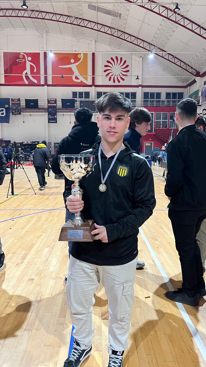 3/3 sigan viendo <a href="/esportcap/">PEÑAROL | e-Sports</a>