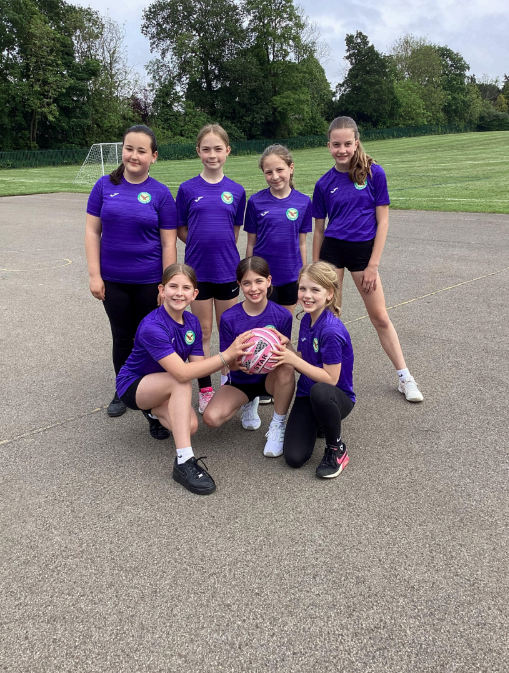 BroughPrimary's tweet photo. Well done to our Brough 'A' netball team who finished their season on a very positive note. Firstly, they battled bravely in a heart-breaking 6-5 loss to Kirk Ella, but then got a well-earned victory in their final game - 9-5 versus North Ferriby. A fabulous effort, girls! 👏 https://t.co/lpSoaHCPMj