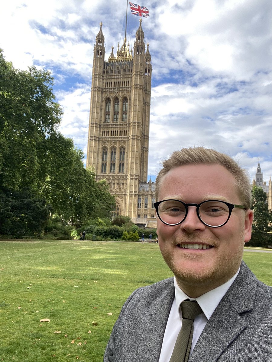 Wow! A whirlwind of a day but absolutely incredible to have reported for duty in Westminster 🙌🏻 The HoC staff were incredibly supportive, particularly by ‘buddy’ David who made sure I got through the day without missing anything or getting lost! 😄👌🏻 Bring on day two! 👍🏻