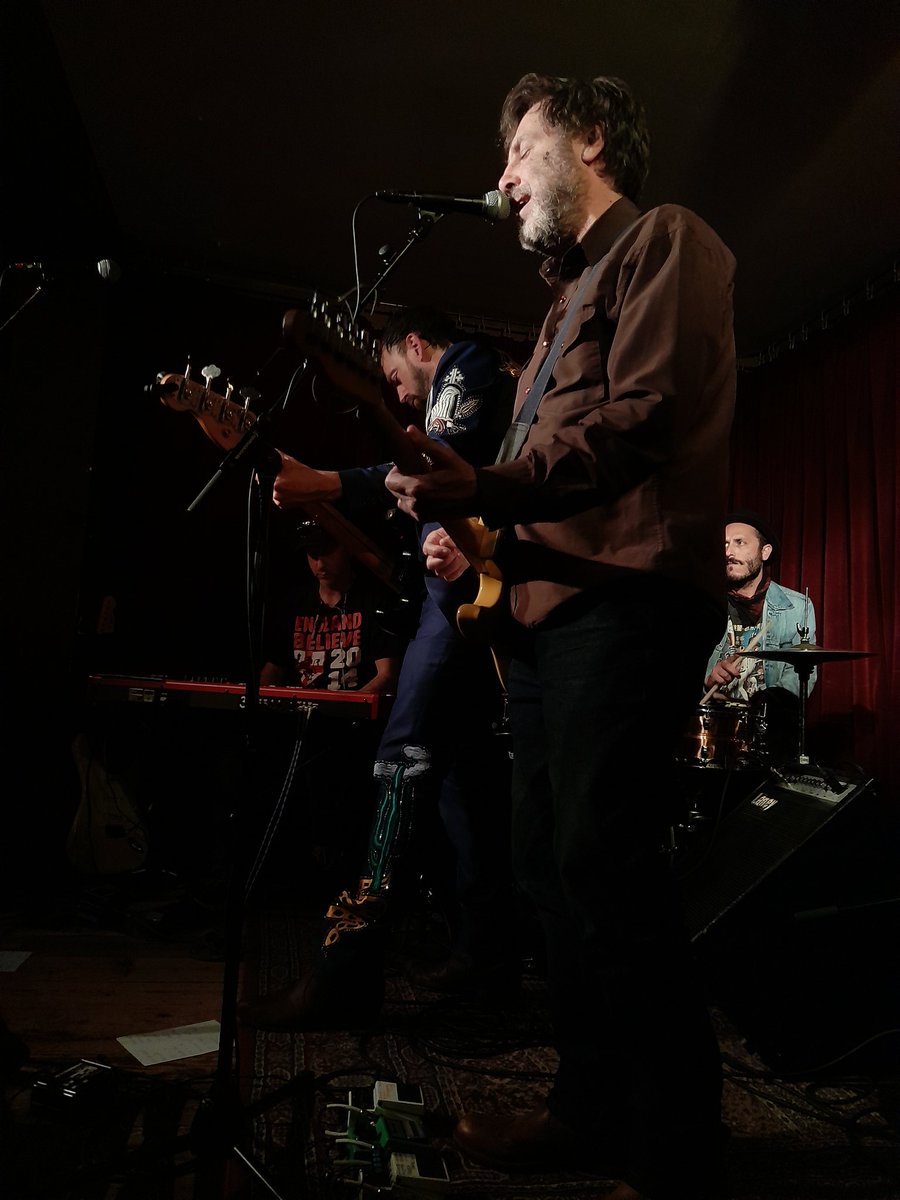 A rare night out to see <a href="/massyferguson/">Massy Ferguson</a> and @peterbruntnell at <a href="/GreenNote/">Green Note</a> ... excellent stuff!