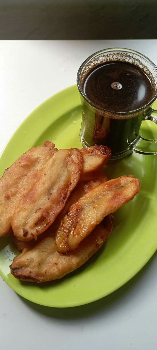 Pijaranta's tweet photo. sarapan nikmat, apapun makanannya tetep kopi minumnya.

wilujeung enjing sadayana.✌🏻 https://t.co/79fbmWRHXu