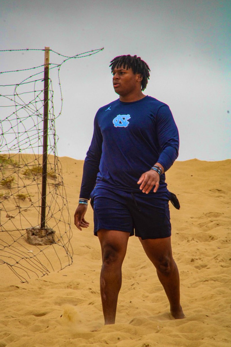 LeroyMJackson's tweet image. DEAD WEEK IN THE SAND DUNES WITH INDIANAPOLIS COLTS DT GROVER STEWART!! #UNC #UNCommon