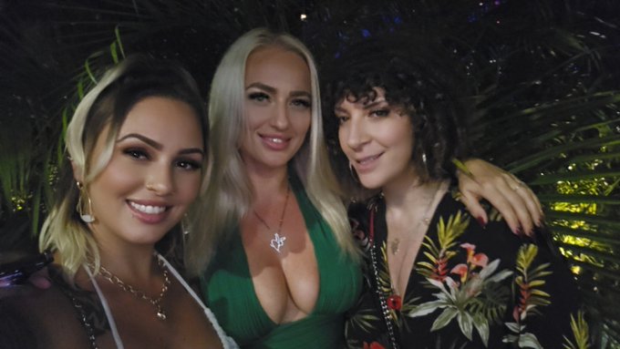 Had the pleasure of meeting @valericasucks at her birthday party! Wish her a belated Birthday 🥳 Luv hanging<a class="tags" target="_blank" title="On Twitter" href="/?out=eyJ0eXAiOiJKV1QiLCJhbGciOiJIUzUxMiJ9.eyJpYXQiOjE3MjA2OTA2NjksImlzcyI6InR3cG9ybnN0YXJzLmNvbSIsIm5iZiI6MTcyMDY5MDY2OSwiZXhwIjoxNzUyMjI2NjY5LCJyZWRpcmVjdF91cmwiOiJodHRwczovL3R3aXR0ZXIuY29tL3ZhbGVyaWNhc3Vja3MifQ.y1Ja1HH03UwxlRzujtVFoENrTAQYNlWZoBoJzkD4W6FOxh-Uux1wdUd7RB6_iQW5pglfNbZqYHJzpgNHOs53Dg">@valericasucks</a><a href="/tag/sarajay"class="tags"><span>#sarajay</span></a>