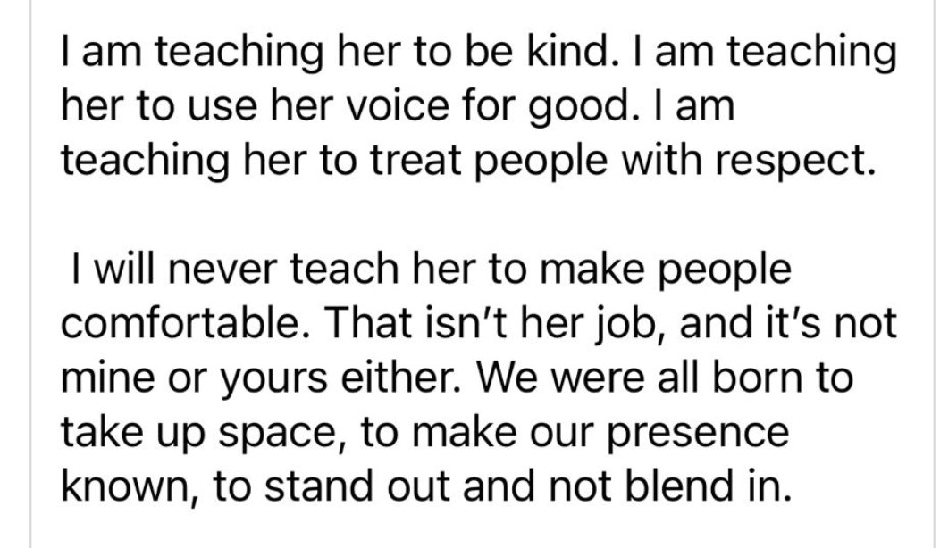 Lindsay Hurst tweet media