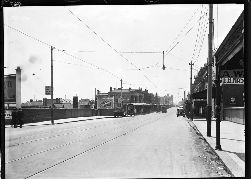 PRO_Vic's tweet photo. This #SuburbsofMelbourne Monday we're zooming in on #ChapelStreet, #Windsor c1920s-39: https://t.co/kZoLOXyllu https://t.co/T987bfaHwj