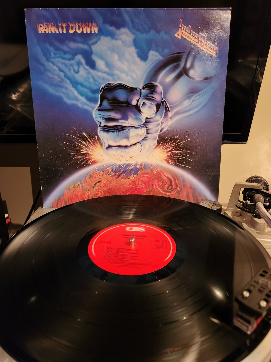 SpinVinyl1's tweet image. Time to Ram It Down with Judas Priest! Their eleventh album and the last for drummer Dave Holland. Originally meant to be a Double album along with Turbo material but Columbia objected.
#JudasPriest #RamItDown #HardAsIron #BloodRedSkies #vinylrecords