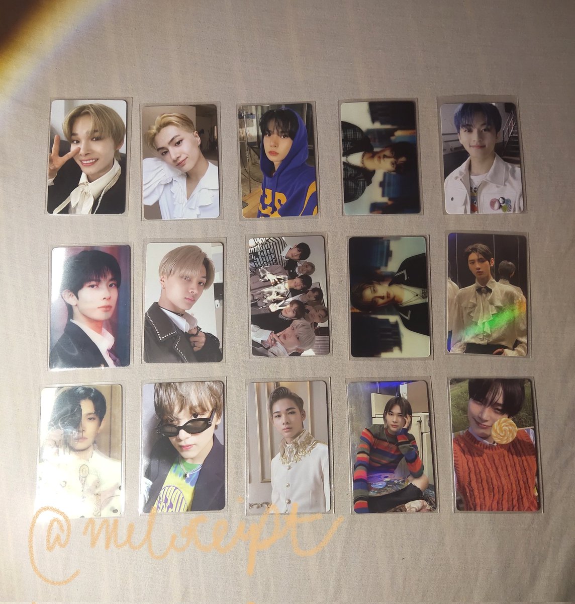 meIoceipt's tweet photo. ꒰ #chai4sale ꒱ 

 ✴︎ wts lfb enhypen nct ph

𓂅    tingi photocards pc qs
 𓂋 payo 
 𓂋 all are in mint condi / read the alt for more info
 𓂋  jnt

t. ni-ki dusk selca jay dusk heeseung hoodie jungwon down lenti mark hot sauce heeseung lenti https://t.co/aq6QYrLspu
