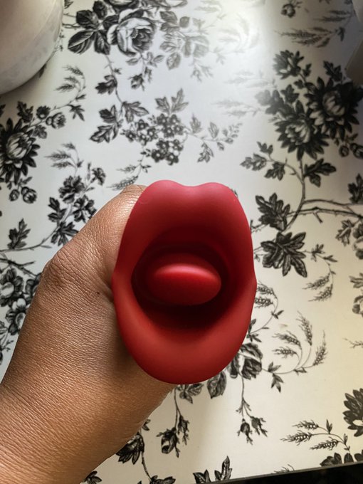 Got some new toys in mail, gonna be playing tomorrow 😍 https://t.co/zmWSlB2d2C<a href="/tag/mvsales"class="tags"><span>#mvsales</span></a>