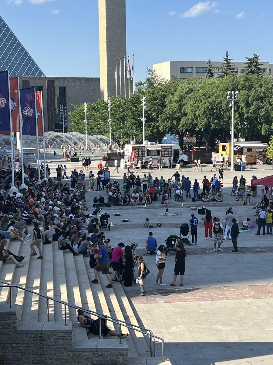 Day 3 has been hot hot hot (literally and figuratively)! We’ve got our Troupe Variety Show starting at 10pm this evening, so come on down to Churchill Square and catch a world-class performance! #edmontonstreetfest #40yearsofawesome #yeg #downtownedmonton #festival