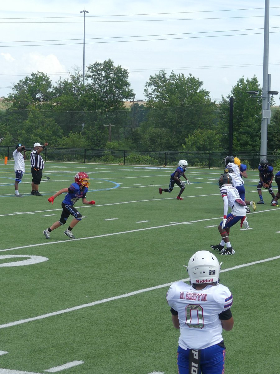 jjtloy11's tweet photo. Remember the name… you’ll see it one day. Another all-star game… #EATOP100 #workhardplayharder #top #reciever #football #loy #linebacker #FootballFans #twenty30 @302Elite https://t.co/OKBk3pqTi3
