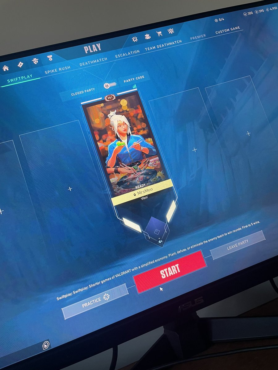Mrsm000_'s tweet photo. On the road to gold 🥲 come hang out with me on twitch - mrsm000 while I struggle in bronze 🤪🫶🏻  #twitchstreamer #VALORANT https://t.co/GcYAU9zzPy