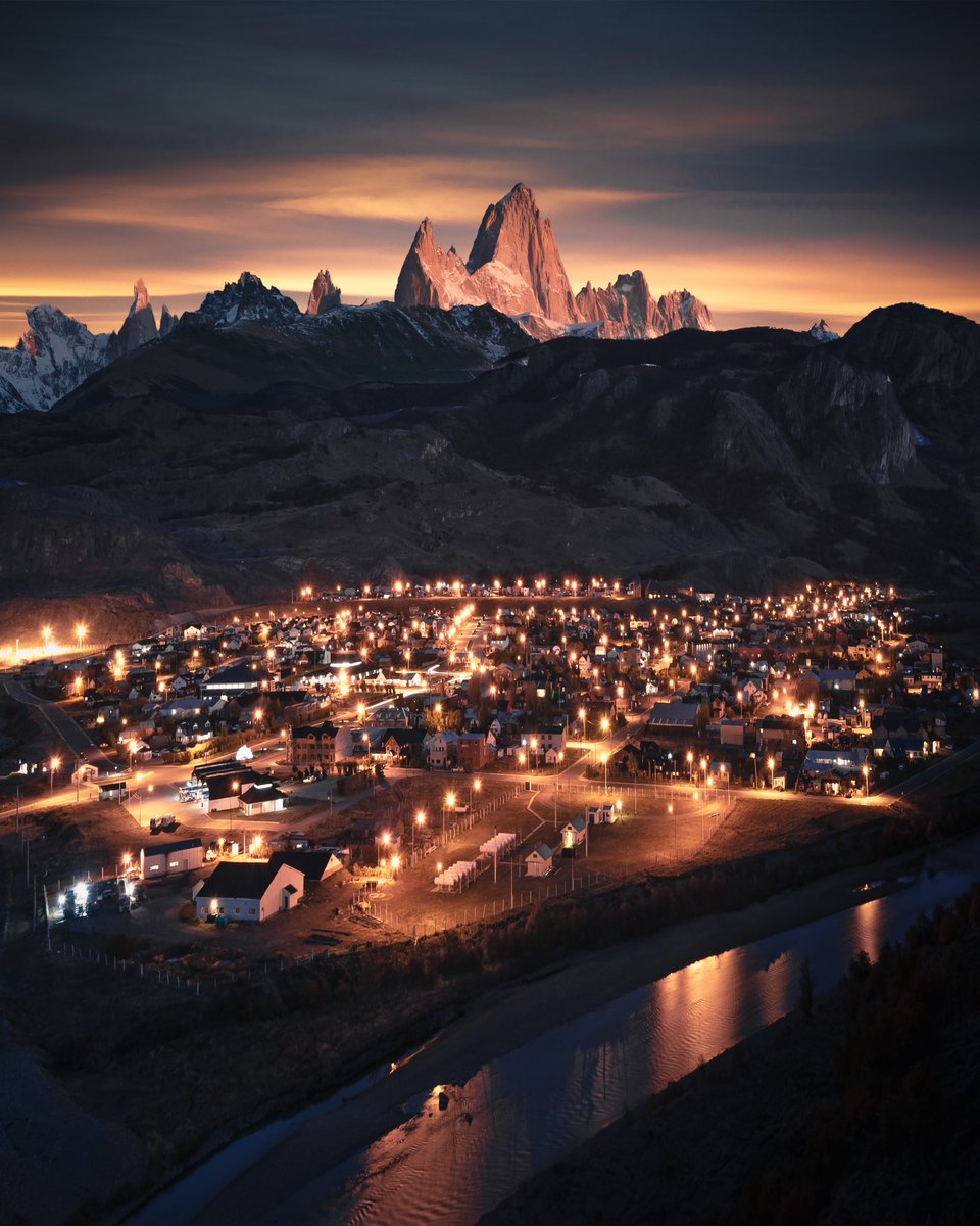 tylekki's tweet photo. El Chalten, Argentina. The trekking capital of South America. Population 3,000 locals. https://t.co/zDDYqzA8G2