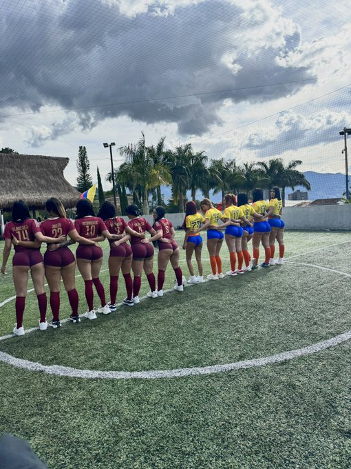 Venezuela 🇻🇪 O Colombia 🇨🇴? https://t.co/wf0RgRtD0s