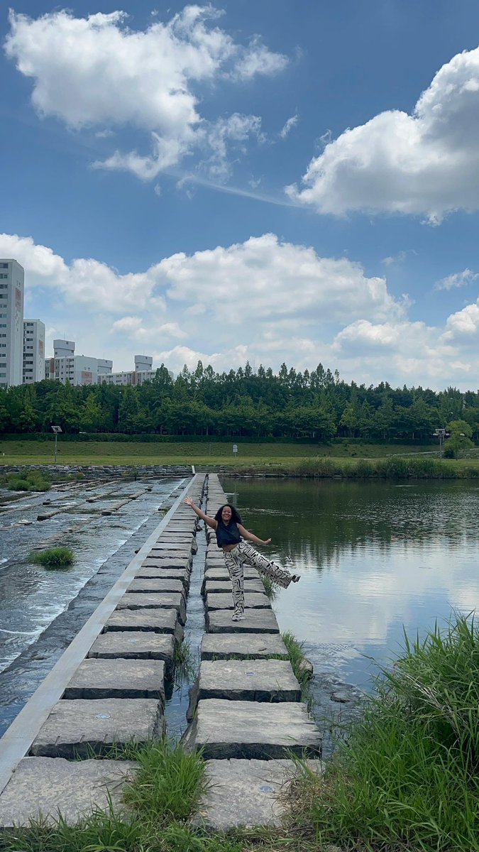cyandanjou's tweet photo. Update: I was in Korea, now I’m back in Holland, but I’ll be back in Korea soon https://t.co/7AO6on4VWe