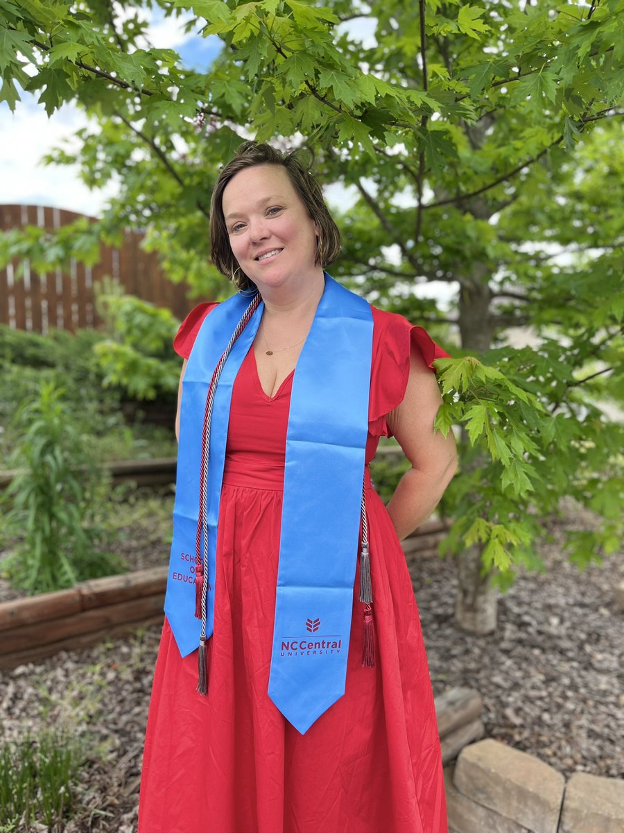 MrsDAngelone's tweet image. Tomorrow morning, I’ll sit in front of a panel including the elementary school superintendent, school principal, and other stakeholders for my final interview for the assistant principal position.🤞🏻#educationgoals #futureAP #publicschooladvocate