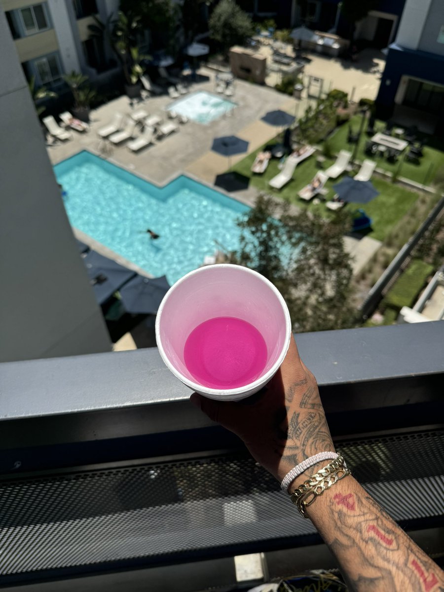 DoubleCupChino tweet media